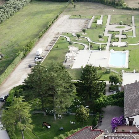 Il Casale Di Riardo Luxury B&B エクステリア 写真