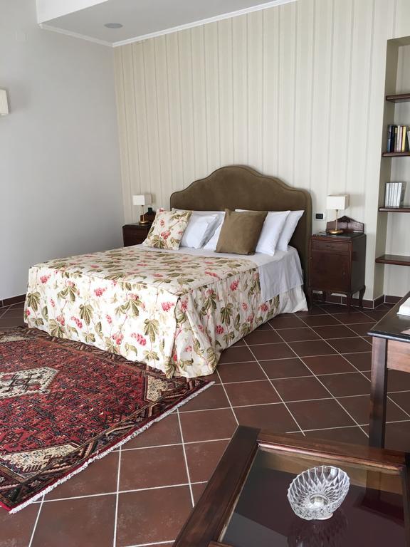 Il Casale Di Riardo Luxury B&B エクステリア 写真